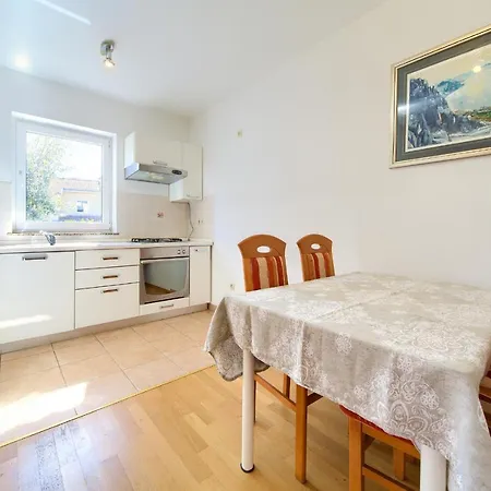 Happy Point Krk Town