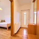 Happy Point Apartment *